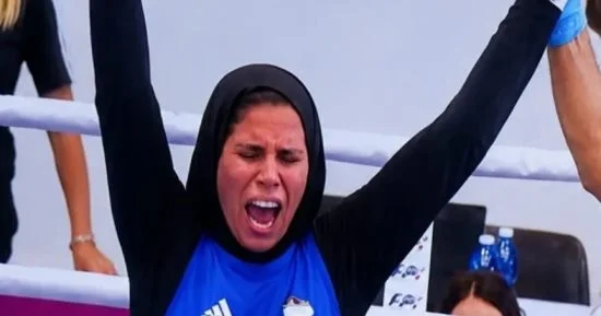 نبيلة علاء الدين ترفع علم مصر في نيروبي بذهبية أفريقيا للملاكمة